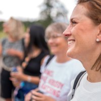 Vier Frauen stehen im Freien, lächelnd und entspannt, während sie an einer Führung teilnehmen., © Stadt Waldenbuch