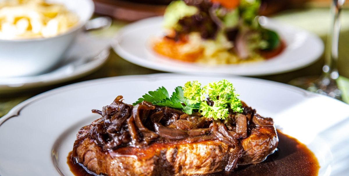 Ein Rostbraten -die Leibspeise vom Schwaben, © Korb Ein Rostbraten -die Leibspeise vom Schwaben, © Korb