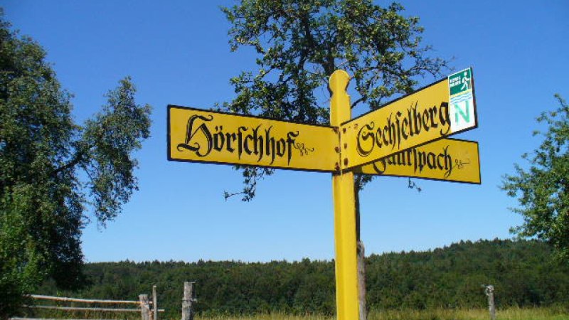 althuette_wegweiser_hoerschhof, © Q-vadis Redaktion althuette_wegweiser_hoerschhof, © Q-vadis Redaktion