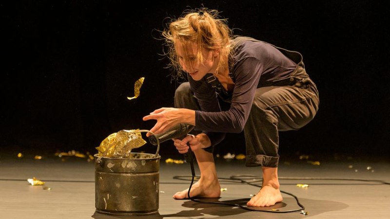 Ding., © Ding. - Karoline Hoffmann, Foto: Nasser Hashemi Ding., © Ding. - Karoline Hoffmann, Foto: Nasser Hashemi