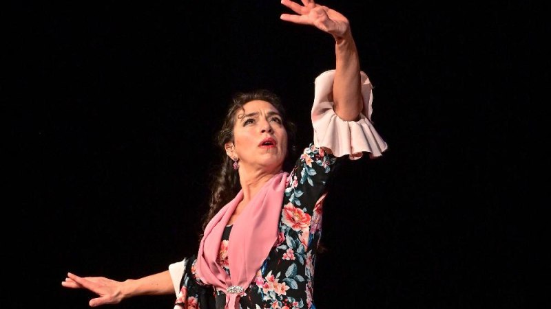 "Sevillanas" I - 1. bis 2. Strophe, &copy; &copy; Peter P&ouml;schl