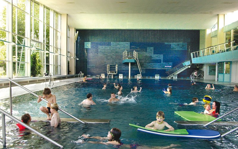 Gartenhallenbad Leinfelden-Echterdingen, © Stadt Leinfelden Gartenhallenbad Leinfelden-Echterdingen, © Stadt Leinfelden