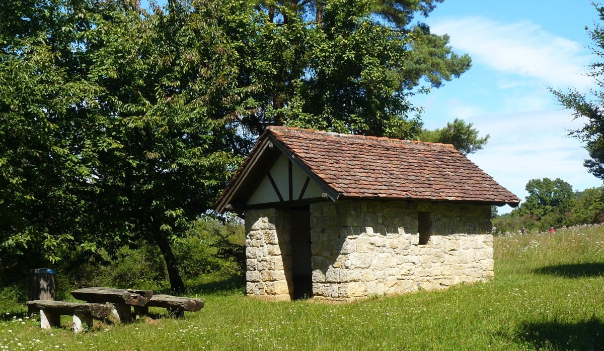 Feldh&auml;usle am Venusberg, &copy; Natur.Nah. Sch&ouml;nbuch & Heckeng&auml;u