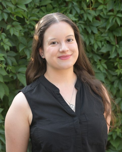 Buchpremiere "Der Gesang des Falken" von und mit Lea Gerstenberger und Musik von "Floreley", &copy; Lea Gerstenberger