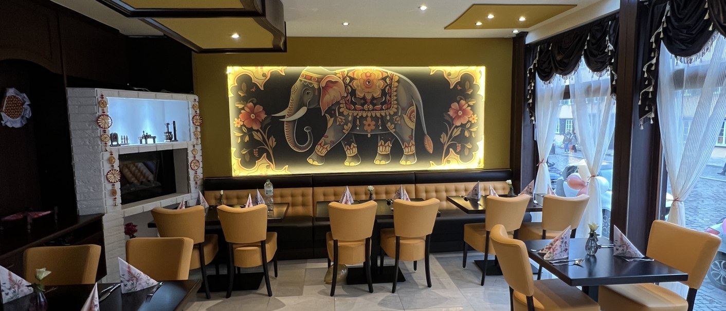 Ambiente und Mobiliar im indischen Restaurant Shahi Rasoi in N&uuml;rtingen, &copy; Shahi Rasoi
