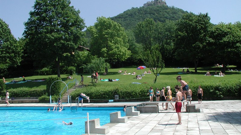 Das Höhenfreibad Neuffen, © Stadt Neuffen Das Höhenfreibad Neuffen, © Stadt Neuffen