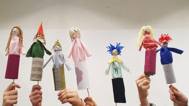 Ferienworkshop: Sockenmonster, nette Hexen: mein Puppentheater für Kinder von 8-10 Jahren in Ludwigsburg, © Kunstschule Labyrinth Ferienworkshop: Sockenmonster, nette Hexen: mein Puppentheater für Kinder von 8-10 Jahren in Ludwigsburg, © Kunstschule Labyrinth