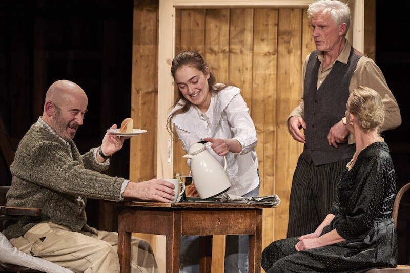 Der verkaufte Großvater - Theater Lindenhof, © Stadtverwaltung Kirchheim unter Teck - Kulturring Der verkaufte Großvater - Theater Lindenhof, © Stadtverwaltung Kirchheim unter Teck - Kulturring