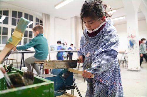 Sommerferienworkshop: Ein elefantastischer Giraffenstuhl, &copy; Kunstschule Labyrinth