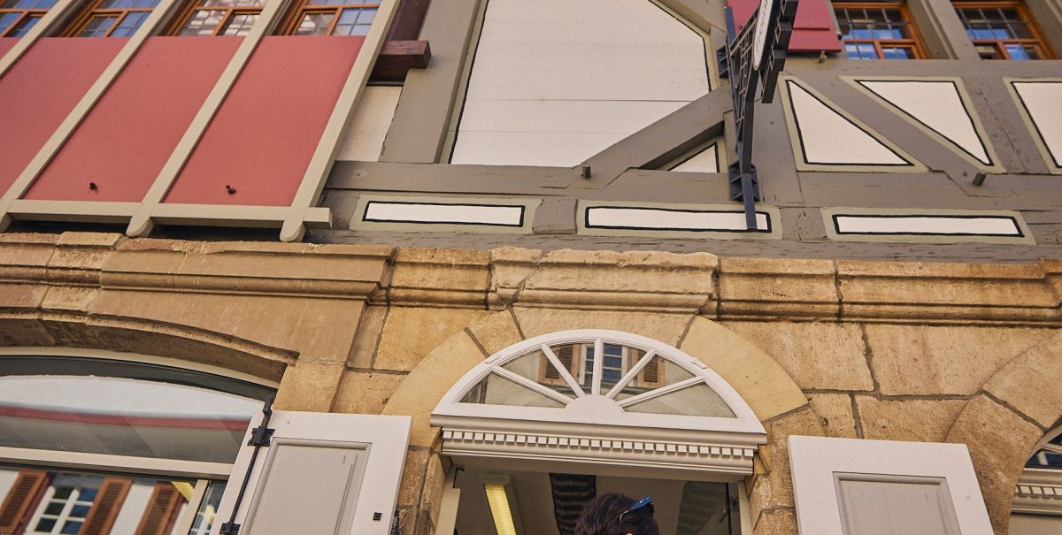 In Esslingen lebt man mit dem Denkmal - hier eine Boutique am Hafenmarkt In Esslingen lebt man mit dem Denkmal - hier eine Boutique am Hafenmarkt