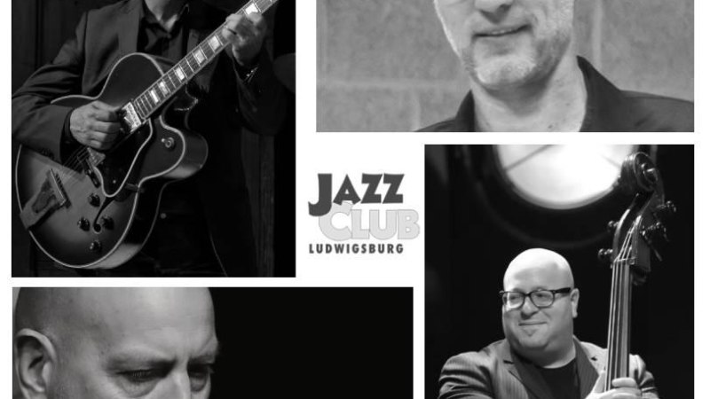 Collage von vier Musikern mit Instrumenten im Jazz Club Ludwigsburg. Schwarz-wei&szlig; Fotos zeigen Gitarrist, Bassist, Trompeter und einen weiteren Musiker., &copy; Foto FOUR Again