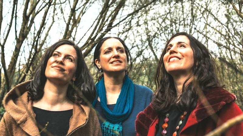 The Henry Girls - Irish Americana Folk, &copy; Sarah Ward