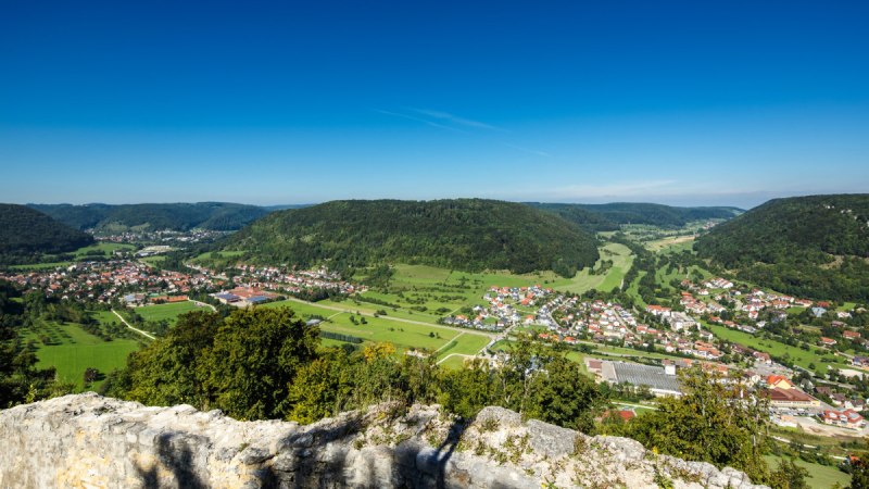 Blick von der Hiltenburg auf Bad Ditzenbach, © Landkreis Göppingen