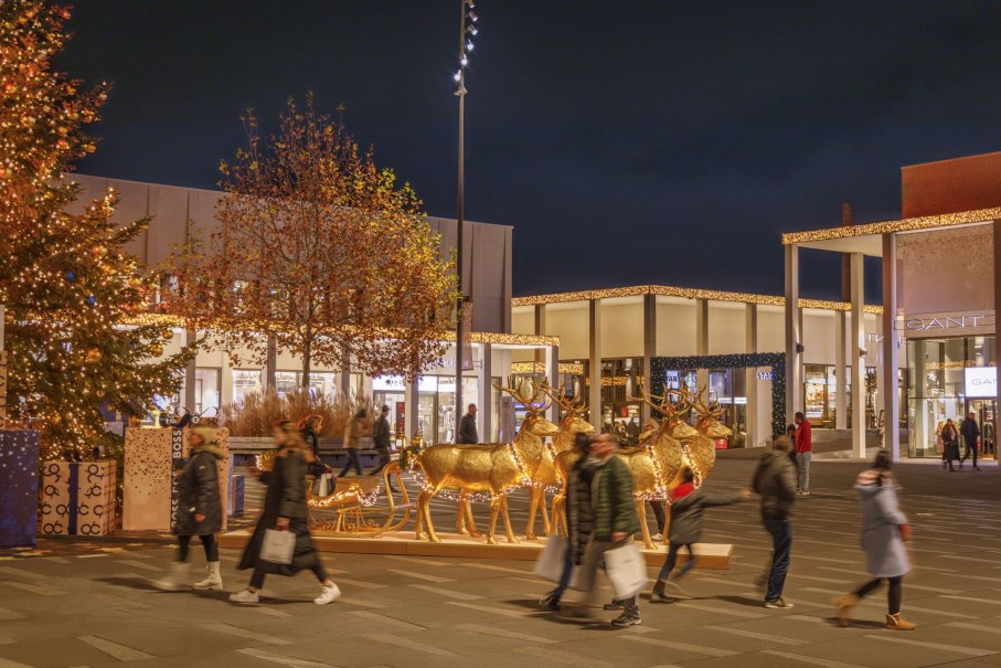 Lights-On Event | Outletcity Metzingen, © "Outletcity Metzingen" Lights-On Event | Outletcity Metzingen, © "Outletcity Metzingen"