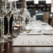 Weinseminare - SardoVINO Ludwigsburg, © links im Bild