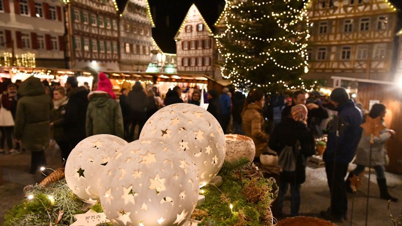 Weihnachtsmarkt in Herrenberg, © GABRIEL HOLOM Weihnachtsmarkt in Herrenberg, © GABRIEL HOLOM