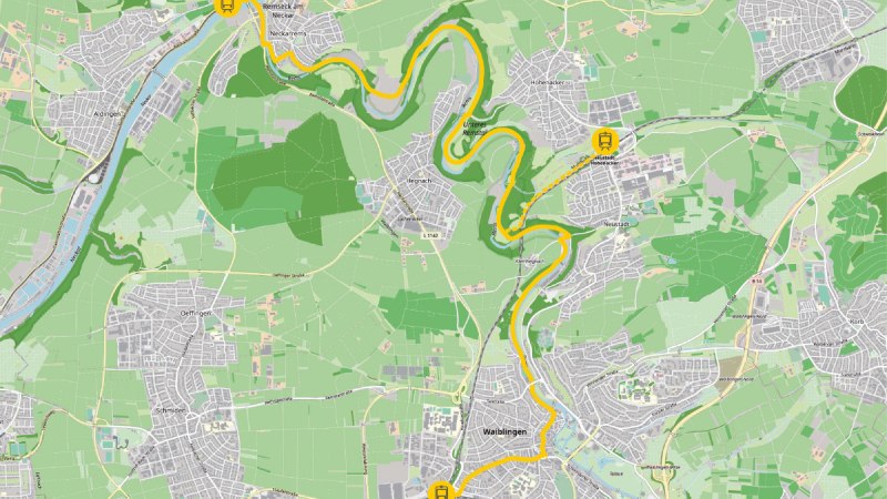 Karte von Waiblingen und Umgebung mit markierten Buslinien und Haltestellen. Die Route verläuft entlang des Flusses durch mehrere Stadtteile. Karte von Waiblingen und Umgebung mit markierten Buslinien und Haltestellen. Die Route verläuft entlang des Flusses durch mehrere Stadtteile.