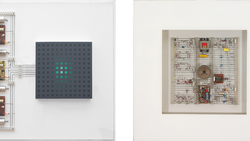 Zwei elektronische Kunstwerke von Walter Giers. Links ein leuchtendes Quadrat, rechts ein komplexer Schaltkreis. Beide auf weißem Hintergrund., © Nachlass Walter Giers, Foto: Gerhard Sauer + Nachlass Walter Giers, Foto: Olaf Nagel Zwei elektronische Kunstwerke von Walter Giers. Links ein leuchtendes Quadrat, rechts ein komplexer Schaltkreis. Beide auf weißem Hintergrund., © Nachlass Walter Giers, Foto: Gerhard Sauer + Nachlass Walter Giers, Foto: Olaf Nagel