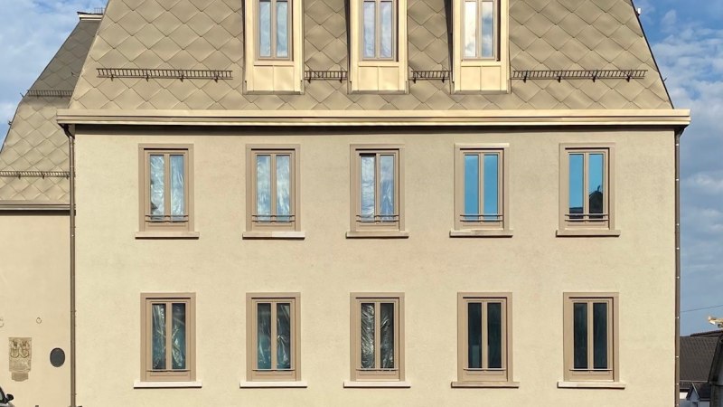 Die neu gestaltete Fassade des Hölderlinhauses, © E. Krüger Die neu gestaltete Fassade des Hölderlinhauses, © E. Krüger