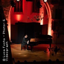 Hommage an Ludovico Einaudi, &copy; links im Bild