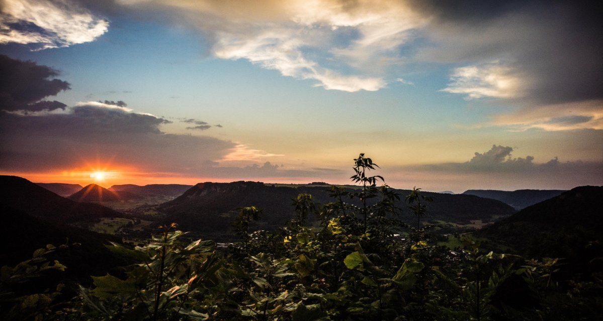 Sonnenuntergang am Türkheimer Burgstall, © Landkreis Göppingen Sonnenuntergang am Türkheimer Burgstall, © Landkreis Göppingen