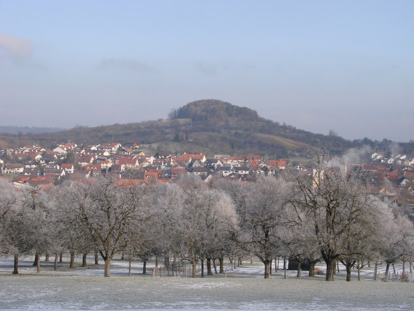 Beuren - Blick auf den winterlichen Ort, © Tourist-Info Beuren